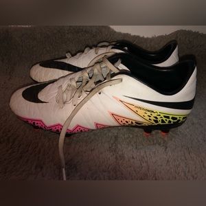 Nike Hypervenom Soccer Cleats Size 8